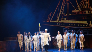 Đưa nhạc kịch “Người cầm lái” ra Nhà  hát Hồ Gươm