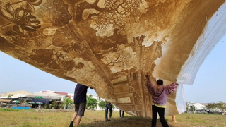 Phận giấy long đong