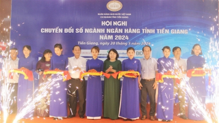 Agribank Tiền Giang giới thiệu nhiều giải pháp số ưu việt tại chuyển đổi số ngành Ngân hàng tỉnh