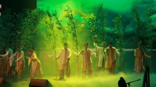 Nhạc kịch Việt cho người Việt