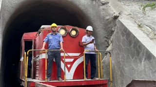 Thông hầm đường sắt Chí Thạnh sau 10 ngày khắc phục sự cố