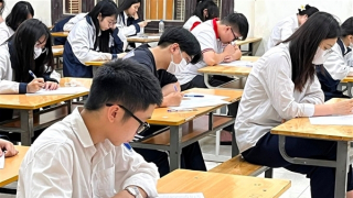 Hà Nội: Không để thí sinh phải bỏ thi vì gặp khó khăn
