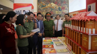 Chăm lo phát triển văn hóa trong CAND