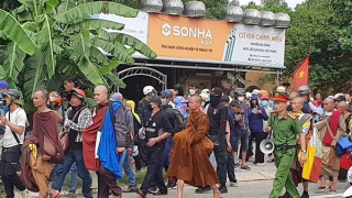 Thêm trường hợp bị sốc nhiệt trong lúc bộ hành cùng ông Thích Minh Tuệ