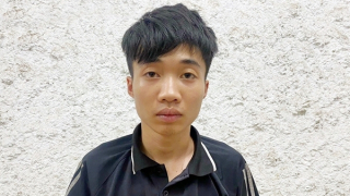 Hòa Bình: Khởi tố đối tượng lao xe máy vào CSGT