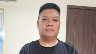 Bắt đối tượng truy nã nguy hiểm khi đang trên xe khách