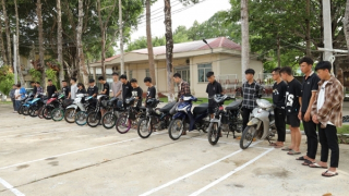 Tạm giữ 20 “quái xế” gây rối trên Quốc lộ 22B lúc rạng sáng