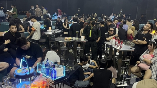 Phát hiện hàng chục “dân chơi” dương tính với ma túy tại quán A Plus