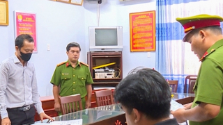 Bắt tạm giam cựu Phó giám đốc một chi nhánh Ngân hàng