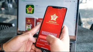 Hà Nội giải quyết thủ tục hành chính sang VNeID trước ngày 1/7/2024