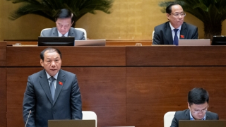 Bộ trưởng Nguyễn Văn Hùng nêu giải pháp "hạ nhiệt" giá vé máy bay, giảm giá tour du lịch