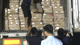 Chuyển vụ kinh doanh gần 25 tấn chân gà nghi nhập lậu sang Công an điều tra