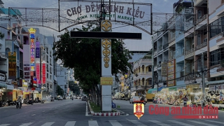 Tiểu thương Chợ đêm Ninh Kiều dừng kinh doanh