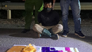 Khống chế đối tượng mang 24.000 viên ma túy ở vùng biên