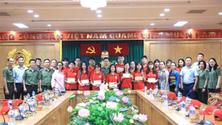 Gặp mặt các cháu con thương binh, liệt sĩ CAND đi tham quan tại Liên bang Nga