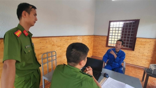 Mâu thuẫn trên bàn nhậu, dùng chày gỗ đánh bạn trọng thương