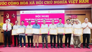 Agribank Bạc Liêu phối hợp Hội Nông dân tỉnh tổng kết hoạt động cho vay qua tổ giai đoạn 2022-2023