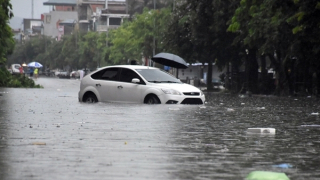 Miền Bắc mưa lớn diện rộng, cảnh báo ngập lụt