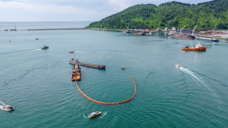 Hơn 1.000 người tham gia diễn tập ứng phó sự cố tràn dầu cấp khu vực