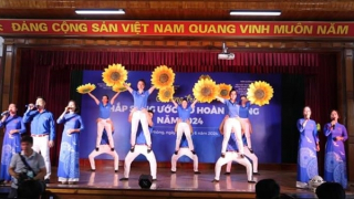 Xúc động chương trình “Thắp sáng ước mơ hoàn lương”