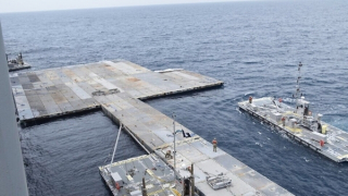 Bến tàu triệu đô của Mỹ phải tạm đóng cửa, viện trợ cho Gaza gặp nguy