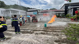 Lào Cai: Hơn 700 người thực hành chữa cháy, cứu nạn cứu hộ