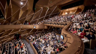 Công nghiệp âm nhạc: Thay đổi để phát triển