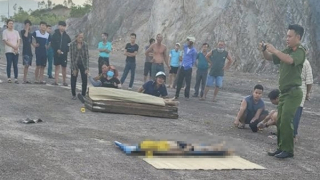 5 học sinh rủ nhau tắm hồ, 2 em đuối nước tử vong thương tâm