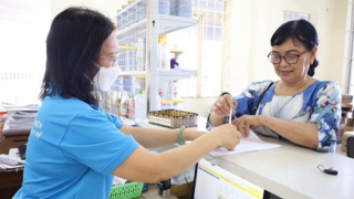 Truyền thông thanh toán lương hưu, trợ cấp BHXH không dùng tiền mặt ở miền núi