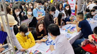 Có nên quy định mức điểm sàn chung trong xét tuyển đại học ?