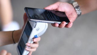 Thanh toán không tiền mặt: Thách thức bảo mật và an toàn