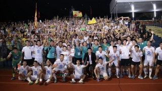 Nam Định chờ khoảnh khắc lịch sử trên sân Thiên Trường