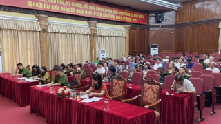 Nâng cao nhận thức và kỹ năng về chuyển đổi số và triển khai Đề án 06