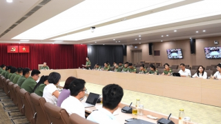 Nâng cao công tác quản lý, sử dụng phần mềm cấp thị thực cho người nước ngoài