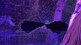 Điều tra việc nhiều xe khách bị ném đá vỡ kính trên cao tốc Mỹ Thuận - Cần Thơ