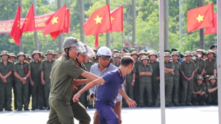 Họ cũng là những người lính