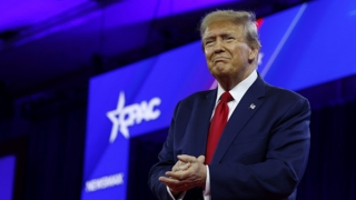 Ông Trump được hưởng quyền miễn trừ, yên tâm ra tranh cử