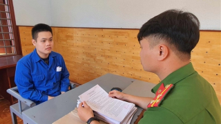 Người yêu mâu thuẫn trên mạng xã hội, mang súng bắn đối thủ trọng thương