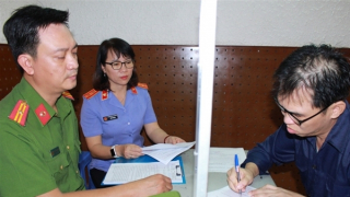 Bắt tạm giam Chủ tịch HĐQT Công ty HDTC về hành vi tham ô tài sản