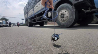 Đinh “tặc” - hung thần xa lộ