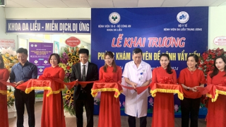 Khai trương phòng khám điều trị bệnh vảy nến tại Bệnh viện 19-8