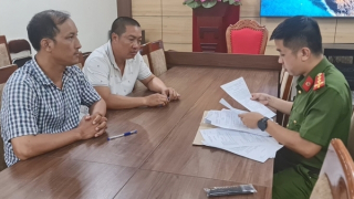 Khởi tố vụ án 3 ô tô chèn ép trên QL18, tạm giữ 2 tài xế taxi "dù"