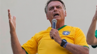 Cựu Tổng thống Brazil bị buộc tội biển thủ quà biếu