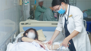 Suýt tử vong sau khi truyền chất làm trắng da