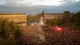 Bất ngờ ngoạn mục trên chính trường Pháp