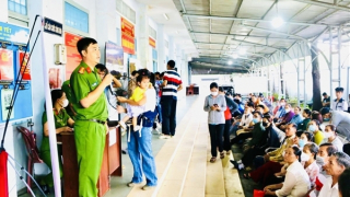 Giúp phòng ngừa tội phạm lừa đảo cài đặt sinh trắc học ở TP Hồ Chí Minh