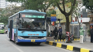 Buýt Hà Nội vận chuyển gần 120 triệu lượt khách trong 6 tháng đầu năm 2024