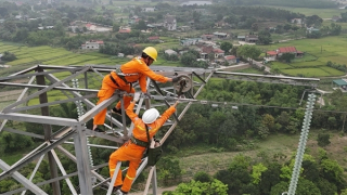 Phơi mình dưới nắng nóng đổ lửa để đưa công trình 500kV mạch 3 về đích