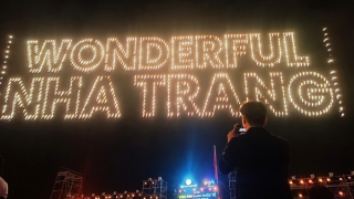 Độc đáo màn trình diễn drone tại Lễ hội Vịnh Ánh sáng Quốc tế Nha Trang 2024