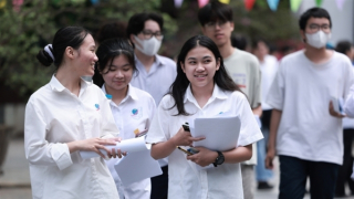 Các chuyên gia nói gì về phổ điểm thi tốt nghiệp THPT 2024?